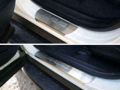 Toyota RAV4 (15–) Накладки на пороги (лист шлифованный надпись RAV4)